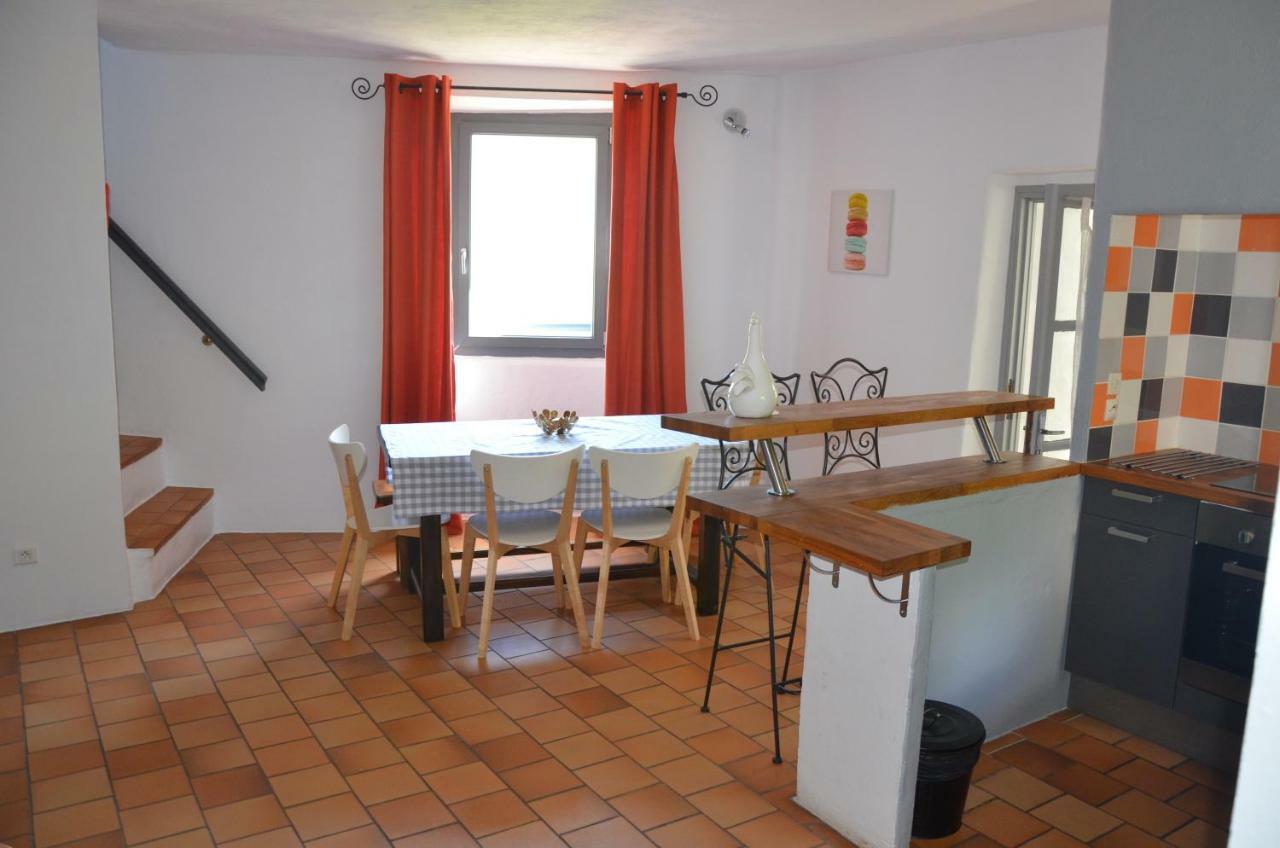 Gite Figaret Saint-Julien-de-la-Nef Exterior foto